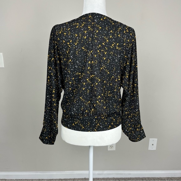 DEX V-NECK PLEATED LONG SLEEVE BLOUSE IN BLACK AND YELLOW PRINT SIZE SMALL - Picture 14 of 16